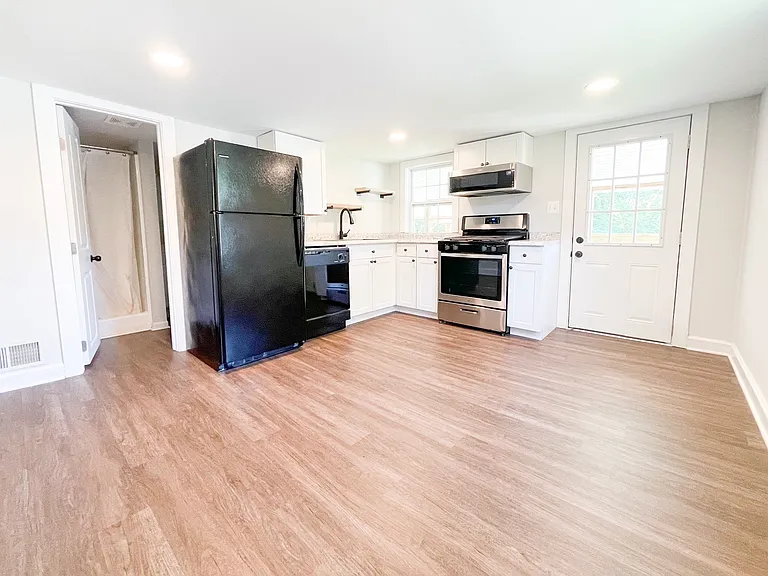 19831 Point Lookout Rd #3 — Photo 3