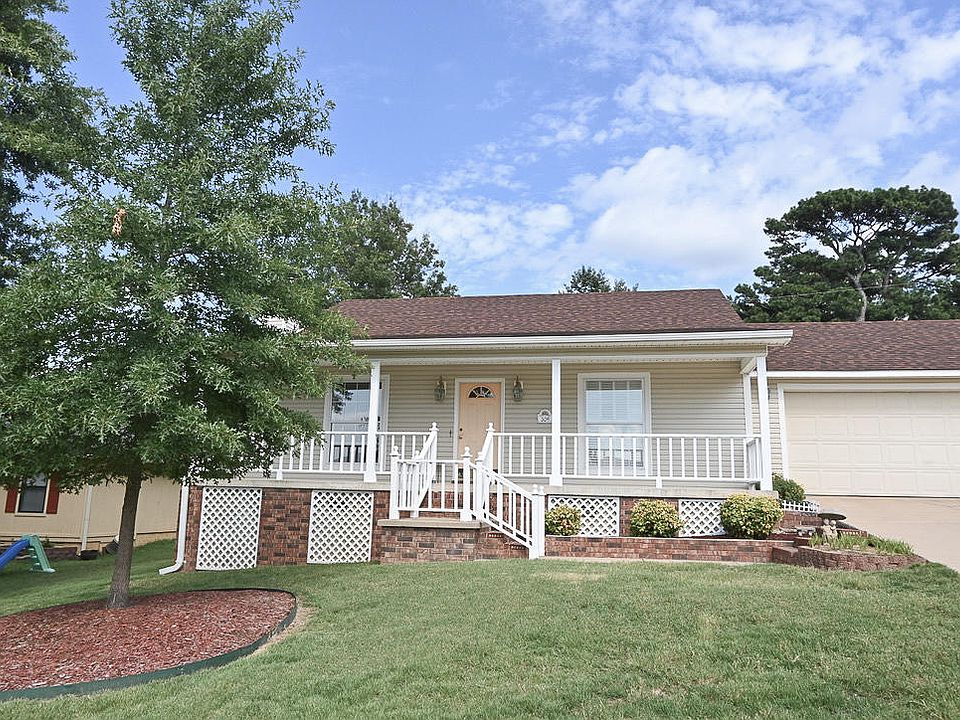 1st image of 309 Heather Ln