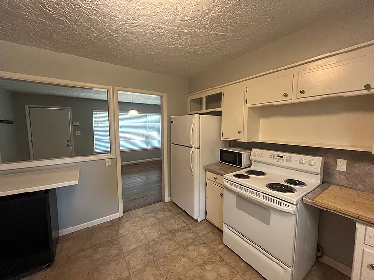 1332 W Boyd St — Photo 9
