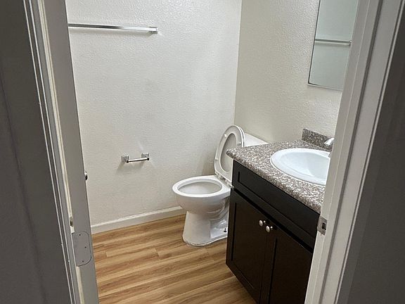 5th image of 9249 Cypress Ave