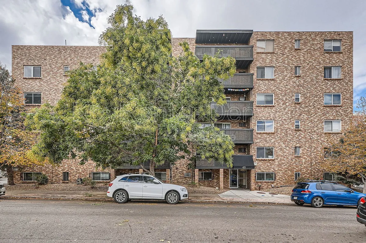 Building Photo - 65 N Clarkson St #101