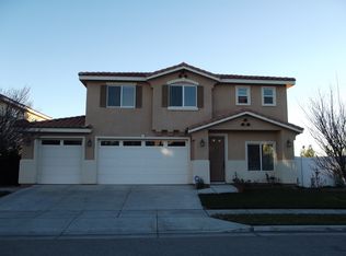 719 W Margarita St, Rialto, CA 92376