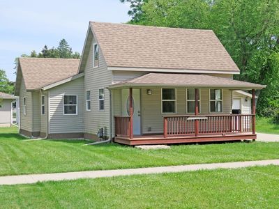 210 West St, Decorah, IA, 52101