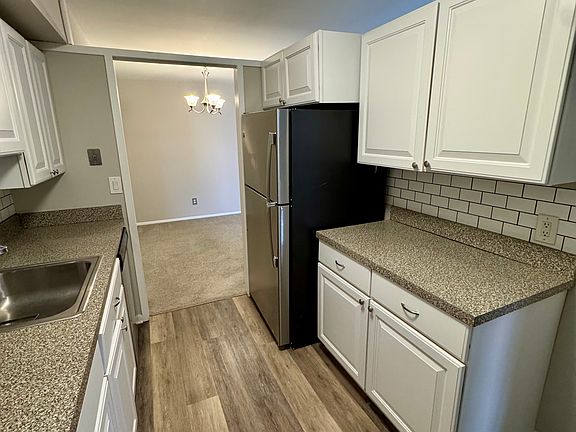 4th image of 7531 Spring Lake Dr
