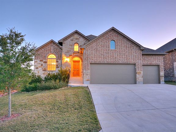2nd image of 216 Catalina Ln
