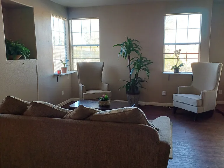 7712 Constanso Ave #204 — Photo 4