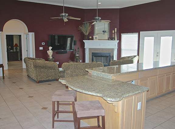 5th image of 251 Hannah Ln