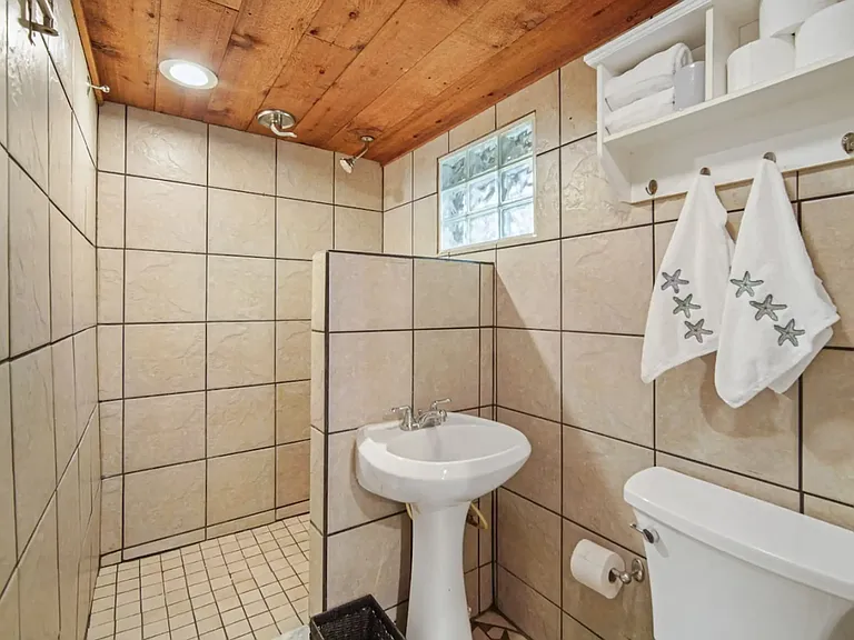 105 N New Haven Ave #1 — Photo 5