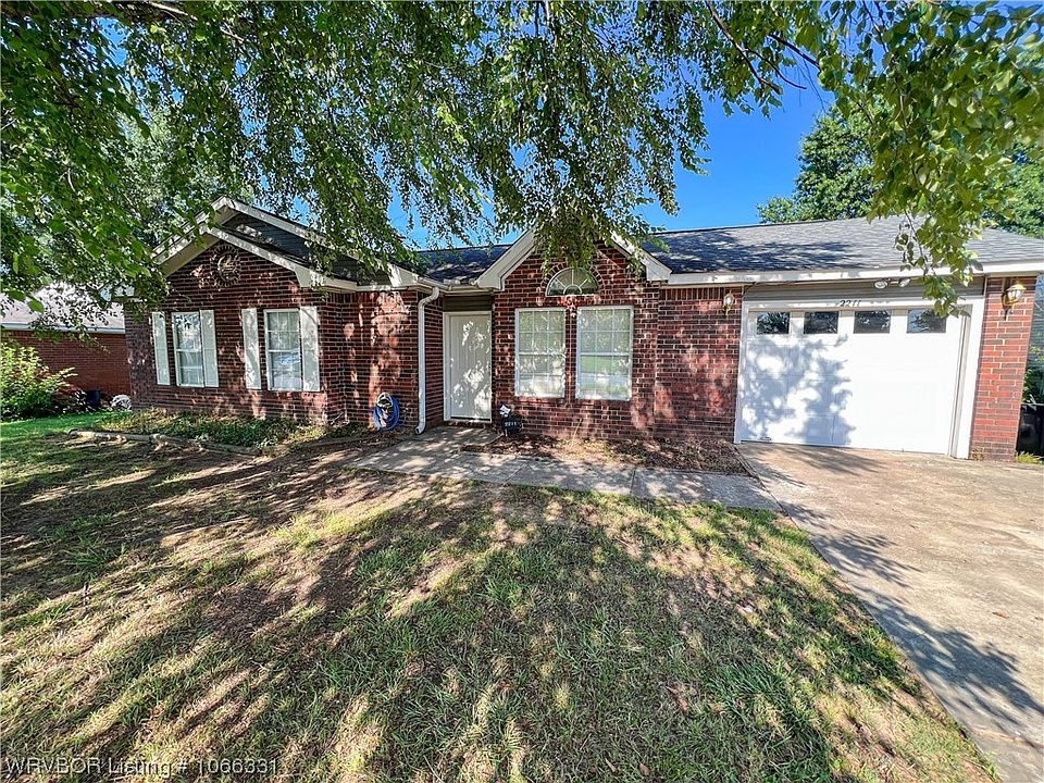 1st image of 2211 N Hills Blvd