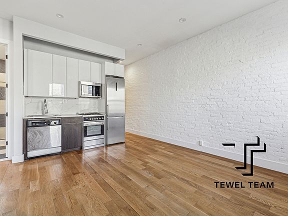 4th image of 526 W 139th St #18A