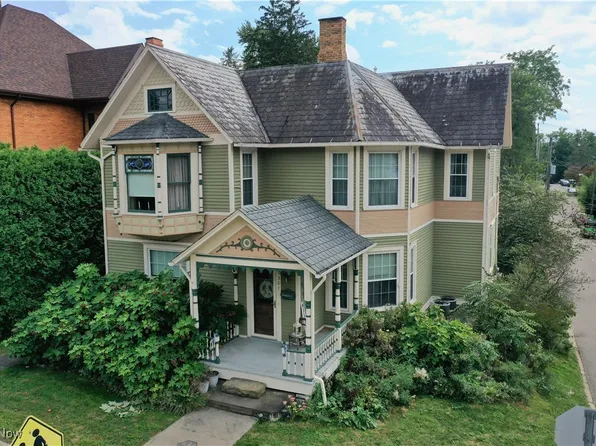 307 E Jackson St, Millersburg, OH 44654