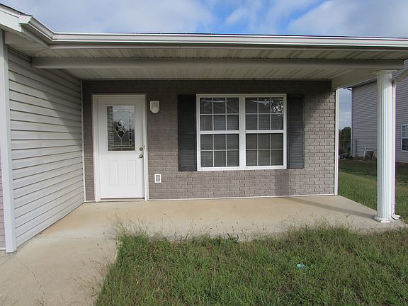 3rd image of 16825B Huntington Ln
