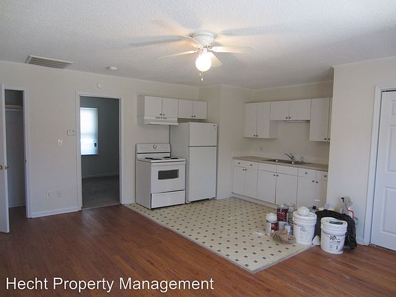 4th image of 609 W Davidson Ave APT B