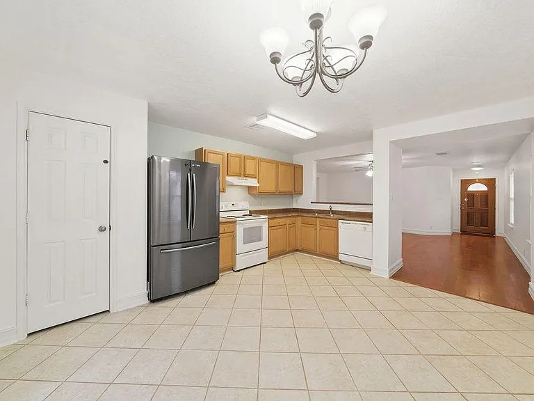 10215 Tiger Bay — Photo 12