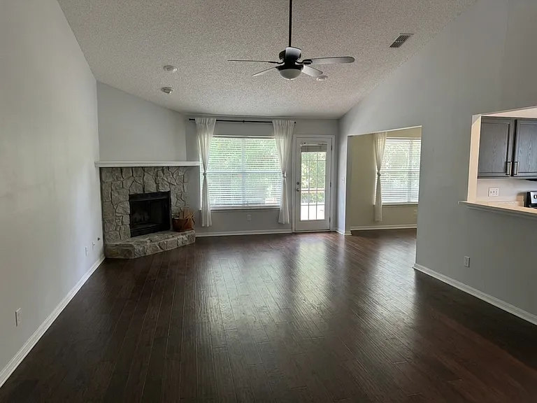 4786 Mountain Breeze Ct S — Photo 6
