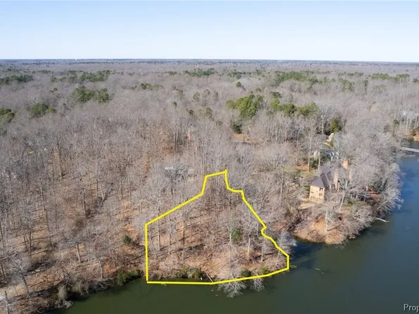 141 Macaulay Rd, Williamsburg, VA 23185