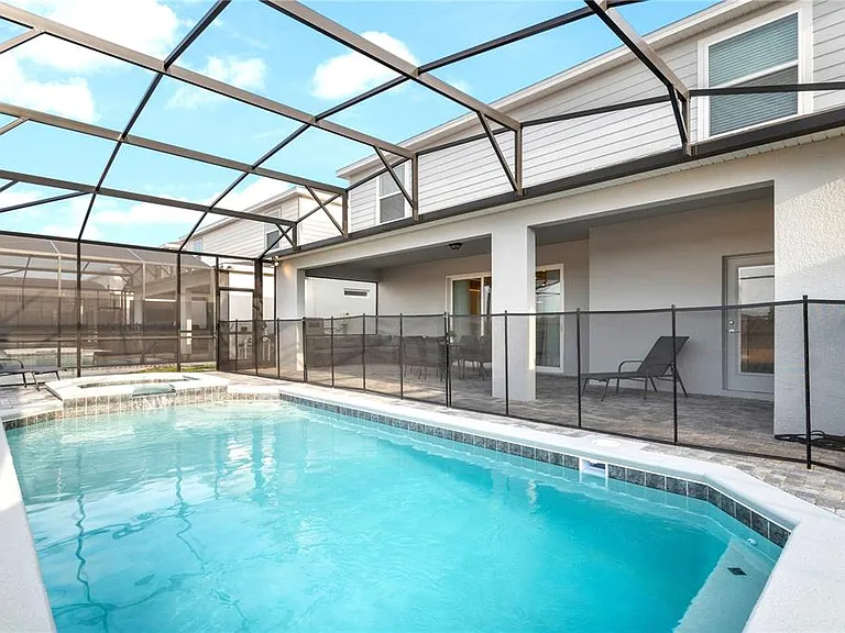 15972 Sandy Cliffs Dr — Photo 24