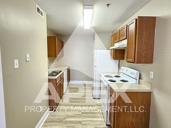 5th image of 1201 Avalon Dr #0