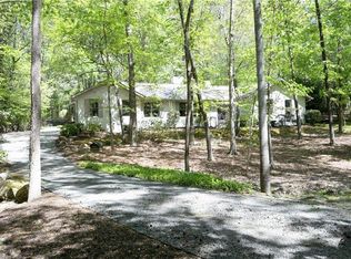 21 Wedgewood Rd, Chapel Hill, NC 27514