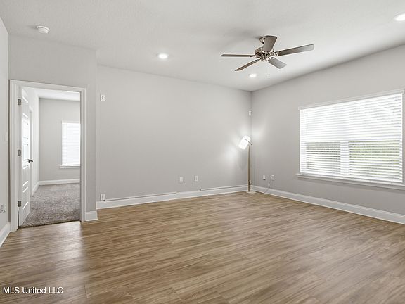 5th image of 11613 Talla Dr