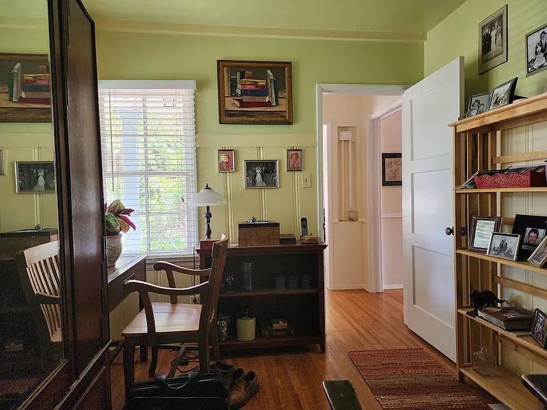 10758 Farragut Dr — Photo 25