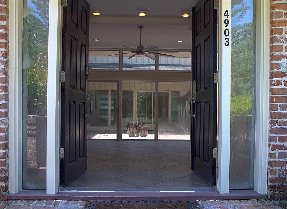1st image of 4903 Braesheather Dr