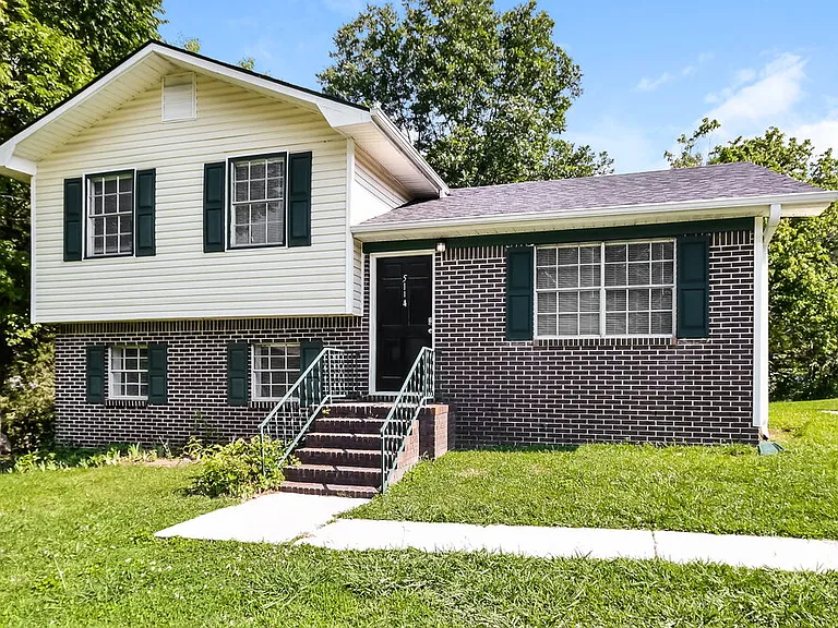 5114 Meadows Dr — Photo 5