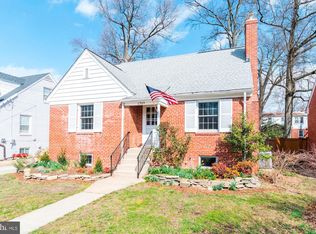 1709 Oakcrest Dr, Alexandria, VA 22302