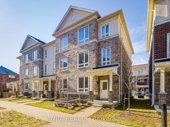 64 Chicago Ln, Markham, ON L6E 0V6