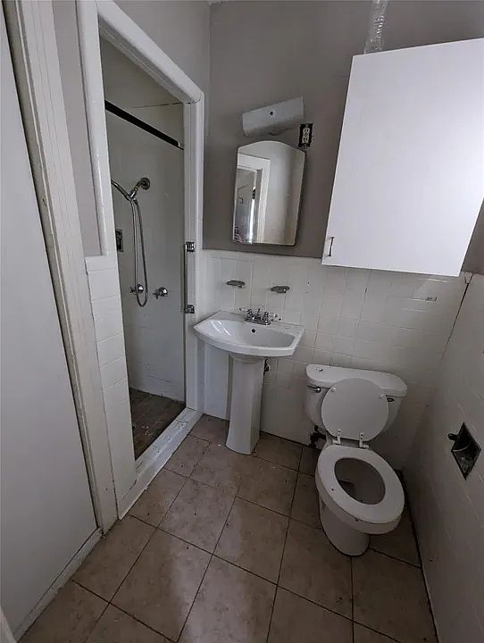 1st image of 625 College St