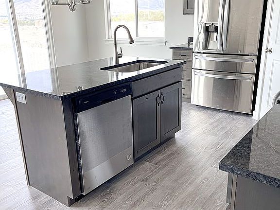 5th image of 4084 Harmony Dr #82