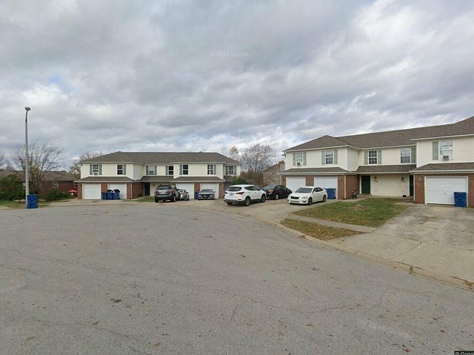 1st image of 132 Karen Ct