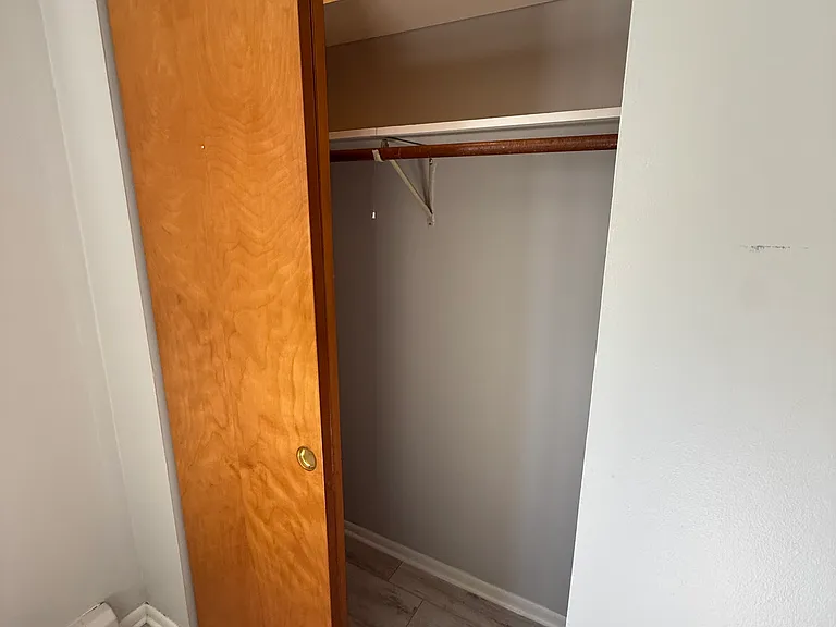7701 S Roberts Rd #1W — Photo 8