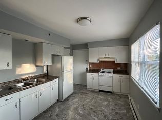 920 State St APT 2N, Lemont, IL 60439