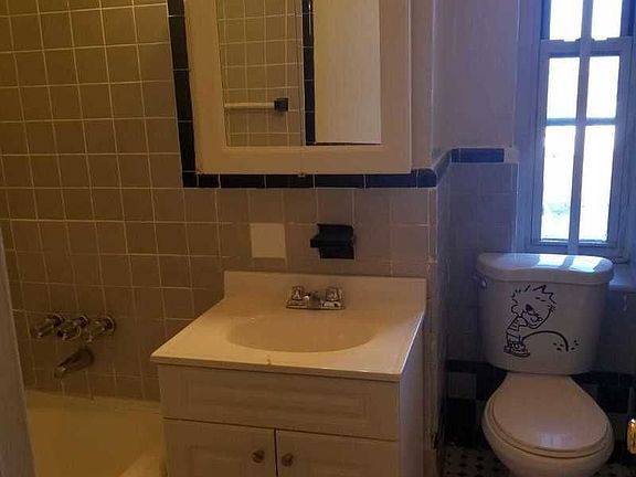4th image of 43-30 48th St APT B6