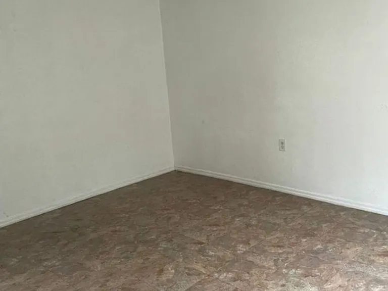 35229 Orange Grove Ln — Photo 7