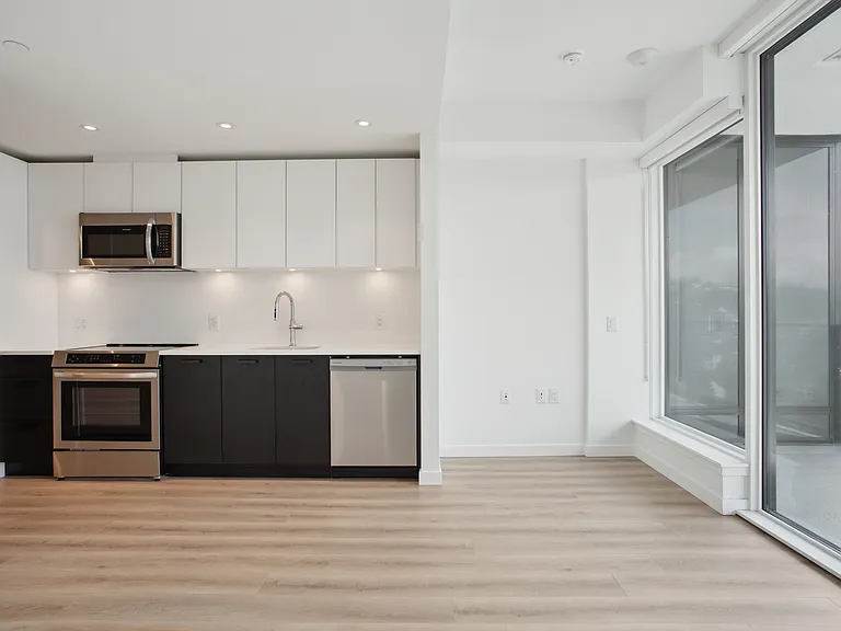 150 Braid St — Photo 20