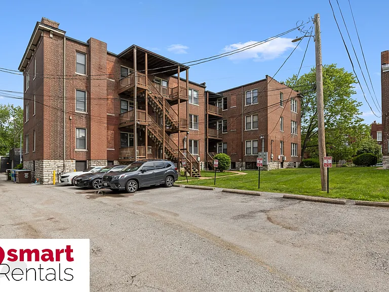 2161 Thurman Ave — Photo 16