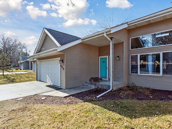 2nd image of 808 Metz Ln