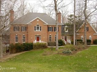 2498 Tree House Dr, Woodbridge, VA 22192