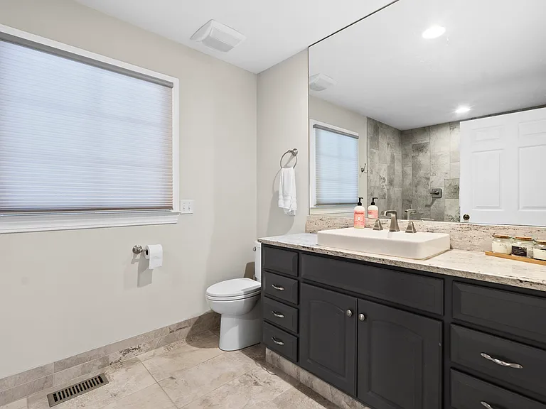 1464 Palisades Rd — Photo 17
