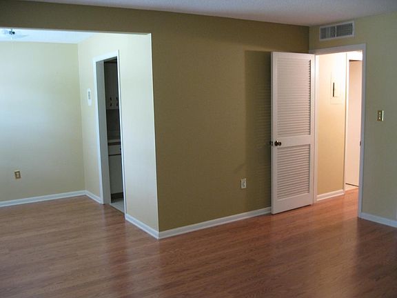 2nd image of 200 E 10th Ave APT 11