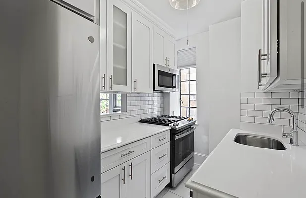 Rented by Nest Seekers International | media 9