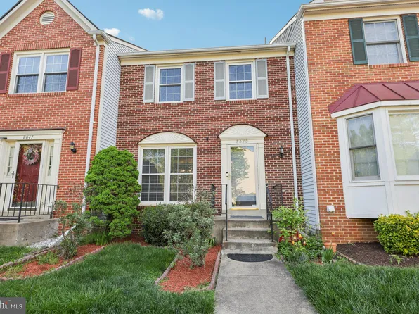 8049 Sky Blue Dr, Alexandria, VA 22315