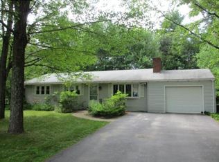 10 Ridgewood Dr, Bow, NH 03304
