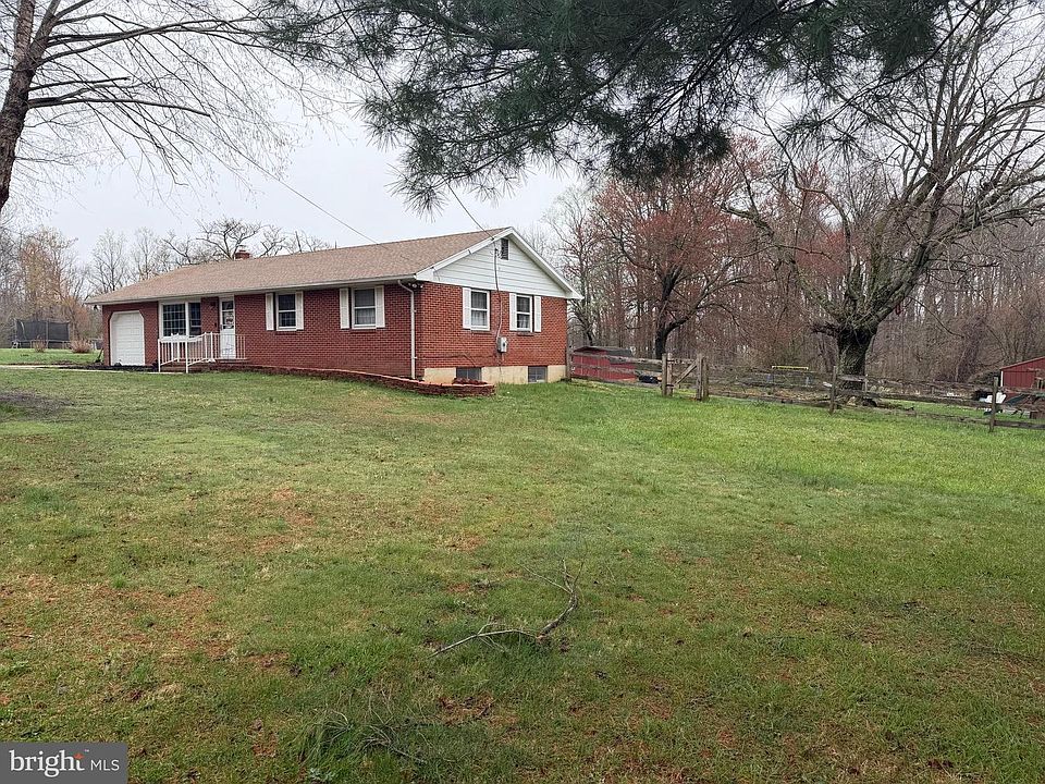 2nd image of 4007 Lee Rd