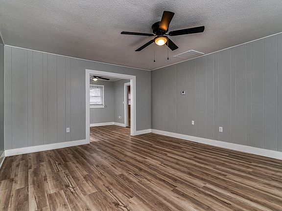 5th image of 227 N Crosby Ave