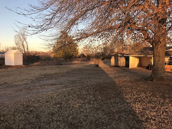2nd image of 17 Burr Dr