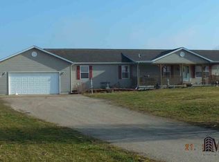 2004 Lotus Dr, Erie, MI 48133