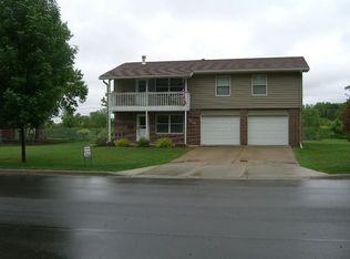 700 W 6th St, Morris, MN 56267